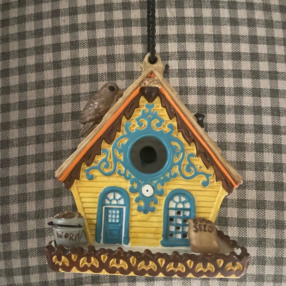 Retired Partylite birdhouse teacher candle
